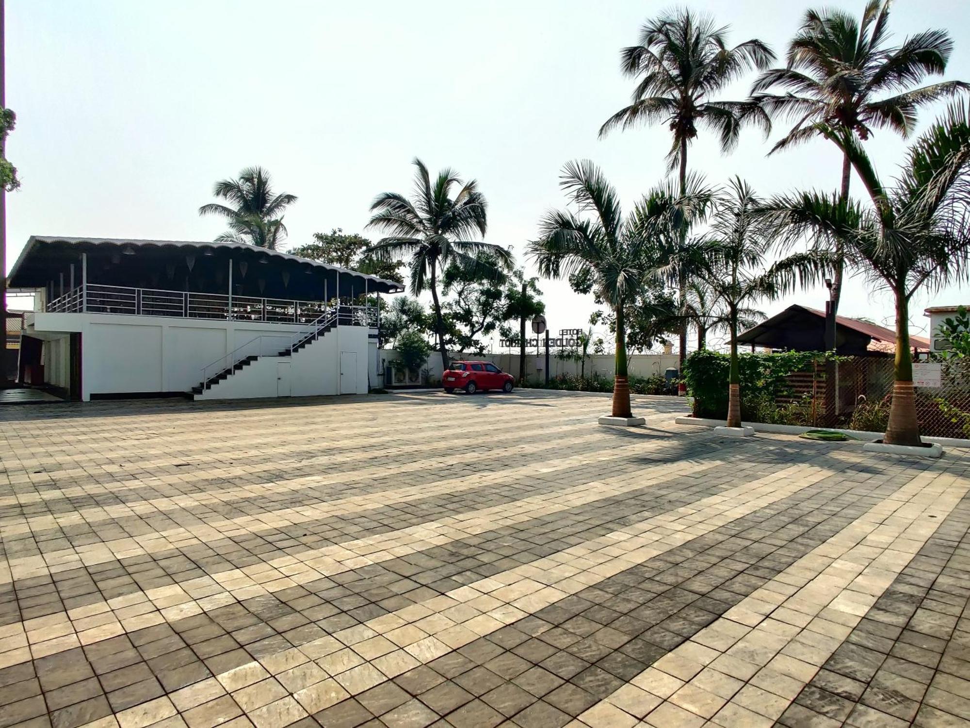 Golden Chariot Hotel Daman Εξωτερικό φωτογραφία