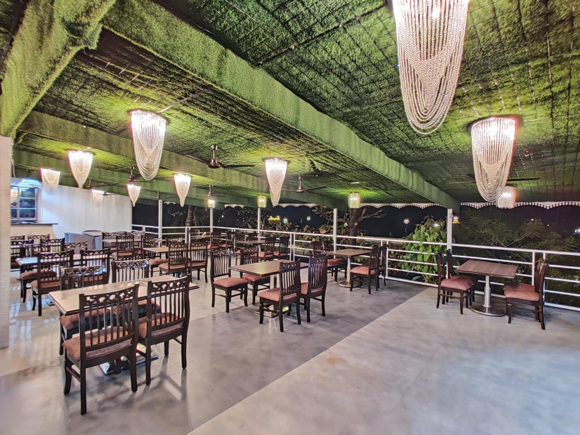Golden Chariot Hotel Daman Εξωτερικό φωτογραφία