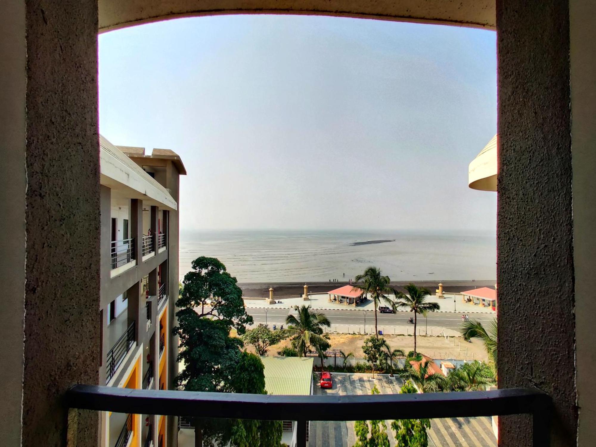 Golden Chariot Hotel Daman Εξωτερικό φωτογραφία